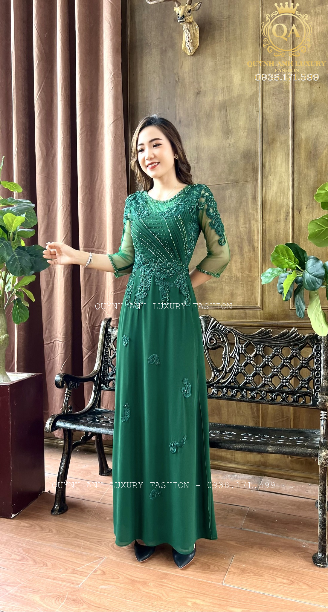 vay-da-hoi-ao-dai-xanh-reu-trung-nien-sang-trong-cao-cap-florence-dress-7 Váy Dạ Hội Áo Dài Xanh Rêu Trung Niên Sang Trọng Cao Cấp Florence Dress
