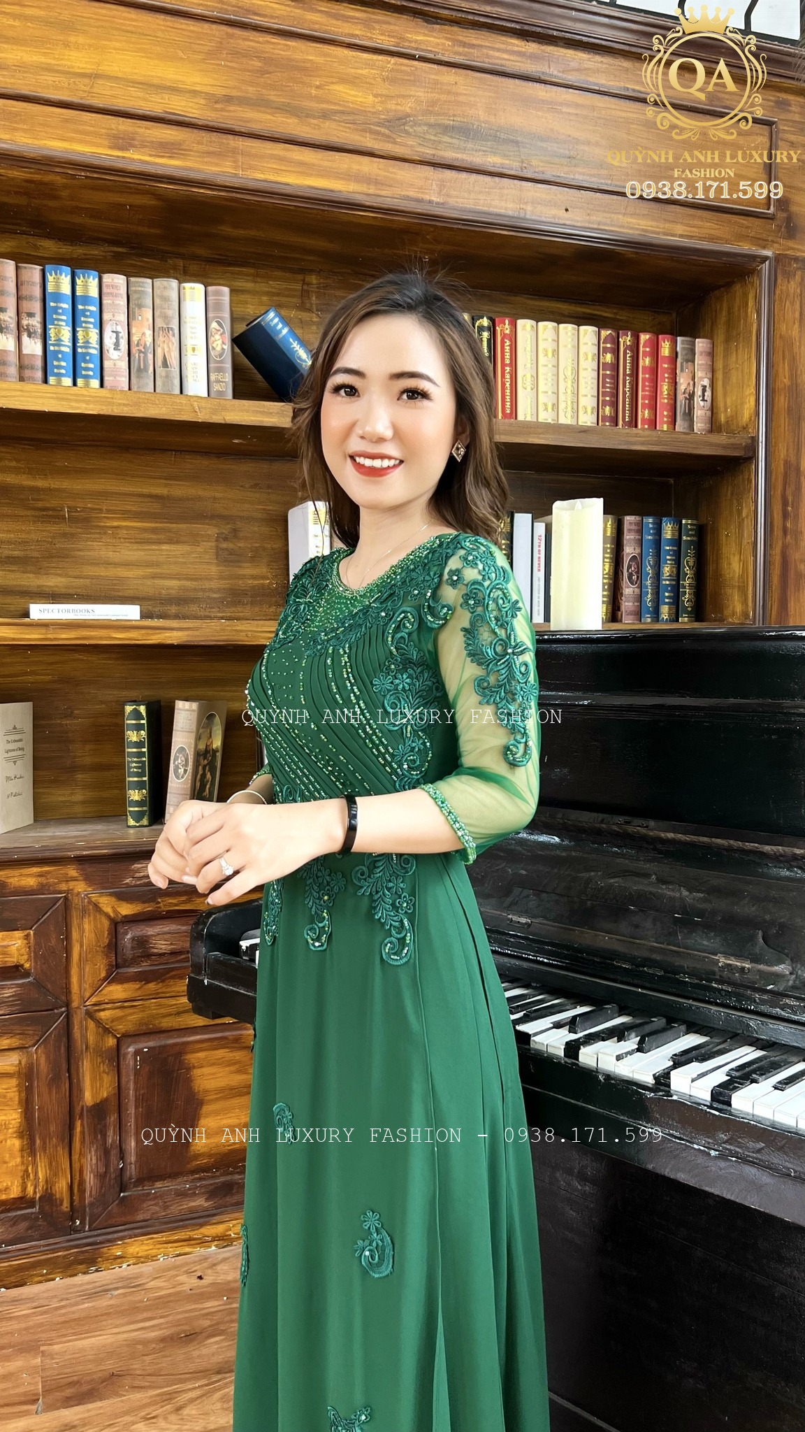 vay-da-hoi-ao-dai-xanh-reu-trung-nien-sang-trong-cao-cap-florence-dress-8 Váy Dạ Hội Áo Dài Xanh Rêu Trung Niên Sang Trọng Cao Cấp Florence Dress