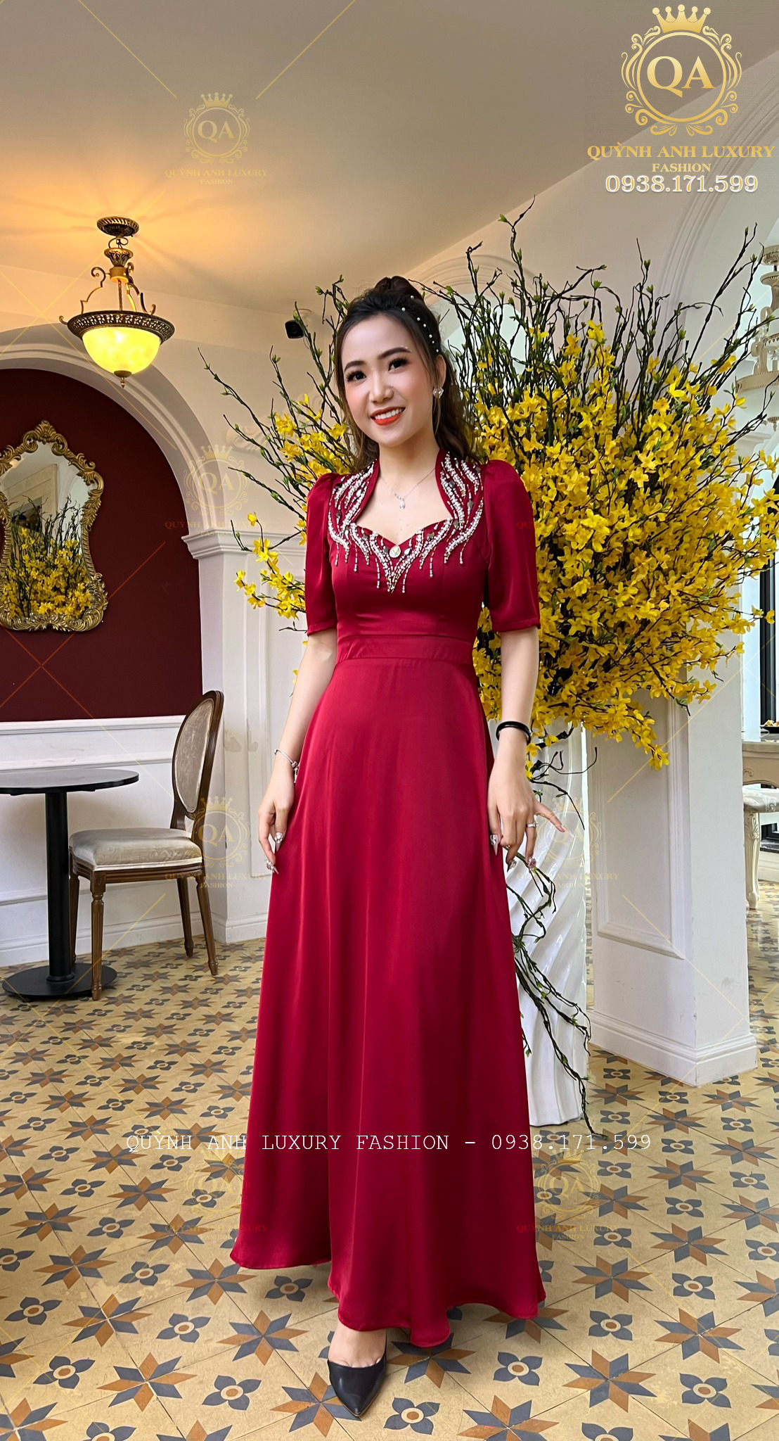 Váy Đầm Dạ Hội Nữ Hoàng Đỏ Đô Đính Đá Pha Lê Rosaleen Dress