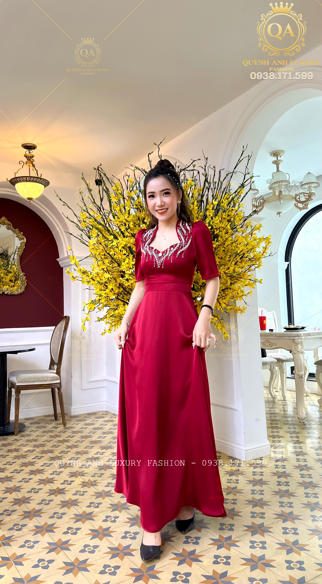 Váy Đầm Dạ Hội Nữ Hoàng Đỏ Đô Đính Đá Pha Lê Rosaleen Dress