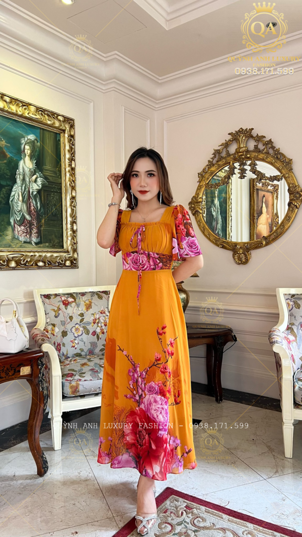 Đầm Xoè Hoa Vàng 3D Cổ Vuông Dập Ly Tay Loe Voan Cao Cấp Sandra Dress