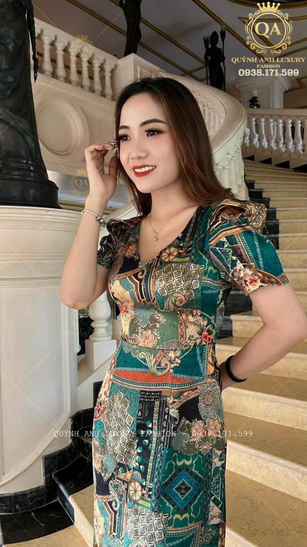 Váy Đầm Suông 3D Tone Xanh Thổ Cẩm Cổ Tim Lụa Vân Pháp Cao Cấp Mabel Dress