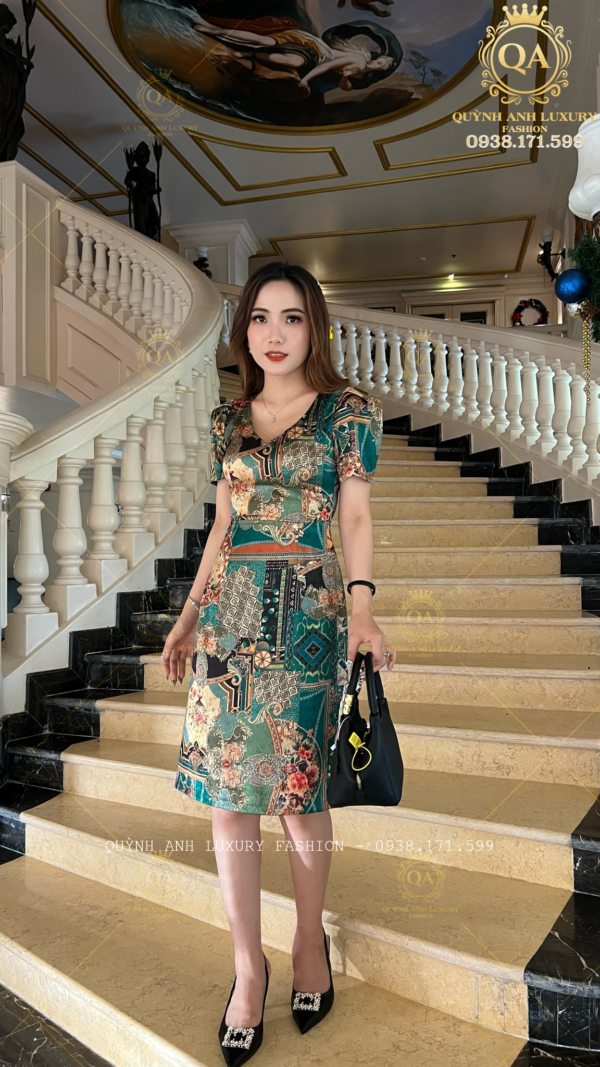 Váy Đầm Suông 3D Tone Xanh Thổ Cẩm Cổ Tim Lụa Vân Pháp Cao Cấp Mabel Dress