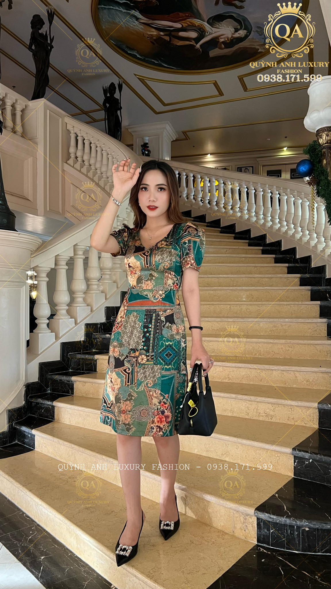 vay-dam-suong-3d-tone-xanh-tho-cam-co-tim-lua-van-phap-cao-cap-mabel-dress-5 Váy Đầm Suông 3D Tone Xanh Thổ Cẩm Cổ Tim Lụa Vân Pháp Cao Cấp Mabel Dress