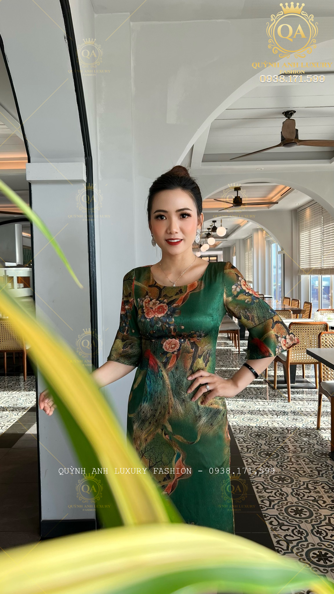 vay-dam-suong-hoa-3d-tone-xanh-tay-loe-cao-cap-vera-dress-6 Váy Đầm Suông Hoa 3D Tone Xanh Tay Loe Cao Cấp Vera Dress