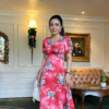 Đầm Xoè Hoa Tone Đỏ Cổ V Tay Phồng Lụa Ánh Kim Cao Cấp Lealia Dress