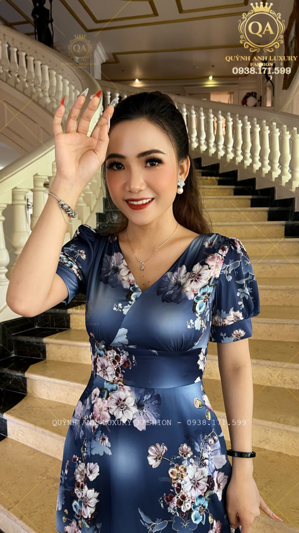 Đầm Xoè Hoa Tone Xanh Cổ V Tay Phồng Lụa Ánh Kim Cao Cấp Lealia Dress