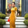 Sườn Xám Lụa Nhung Tuyết Vàng Trung Hoa Sang Trọng Nenito Dress