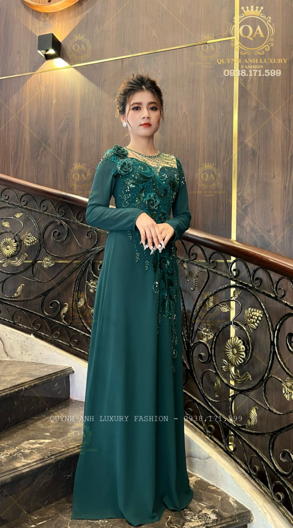 Áo Dài Dạ Hội Đẳng Cấp Trung Niên Dự Tiệc Xanh Rêu Nelly Dress