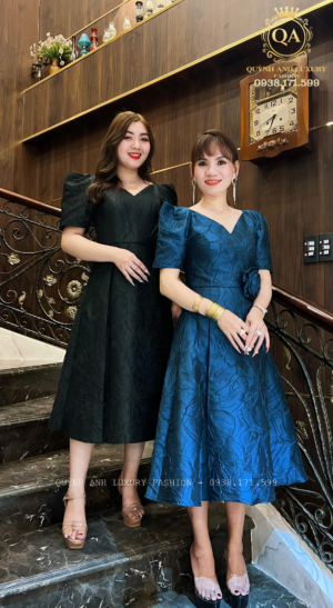 Đầm Xoè Tapta Hoa Đen Cao Cấp Frances Dress