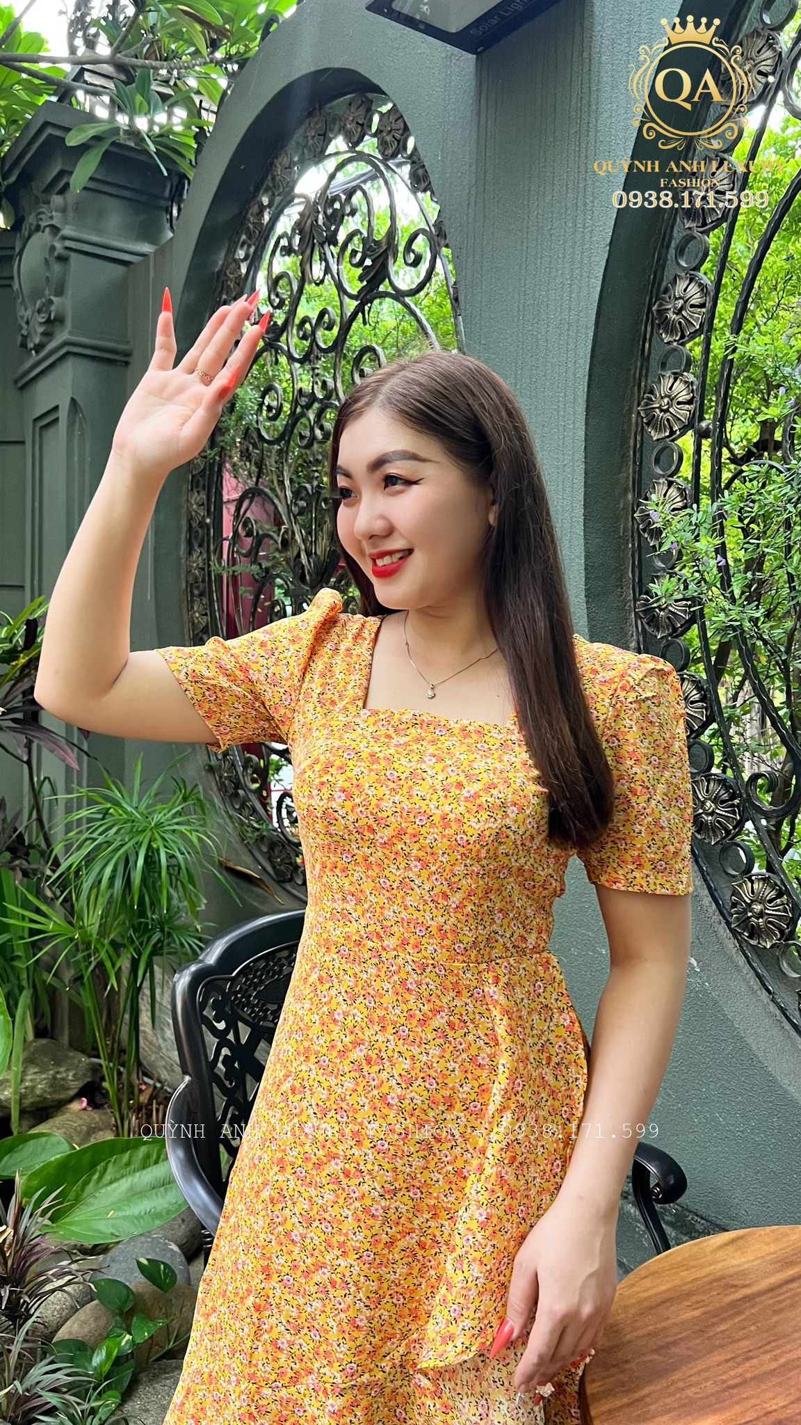 vay-voan-hoa-nhi-vang-hoa-hong-dao-pho-ngay-he-sieu-xinh-hazel-dress-qa6828-3 Váy Voan Hoa Nhí Vàng Hoa Hồng Dạo Phố Ngày Hè Siêu Xinh Hazel Dress QA6828