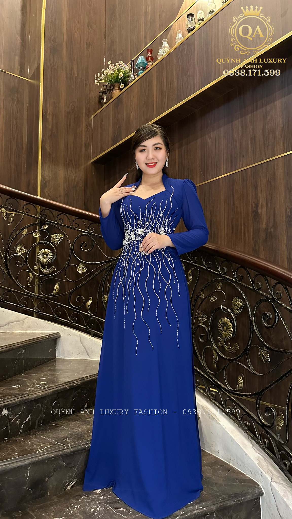 Bộ sưu tập đầm cổ nữ hoàng cao cấp tại Quỳnh Anh Luxury
