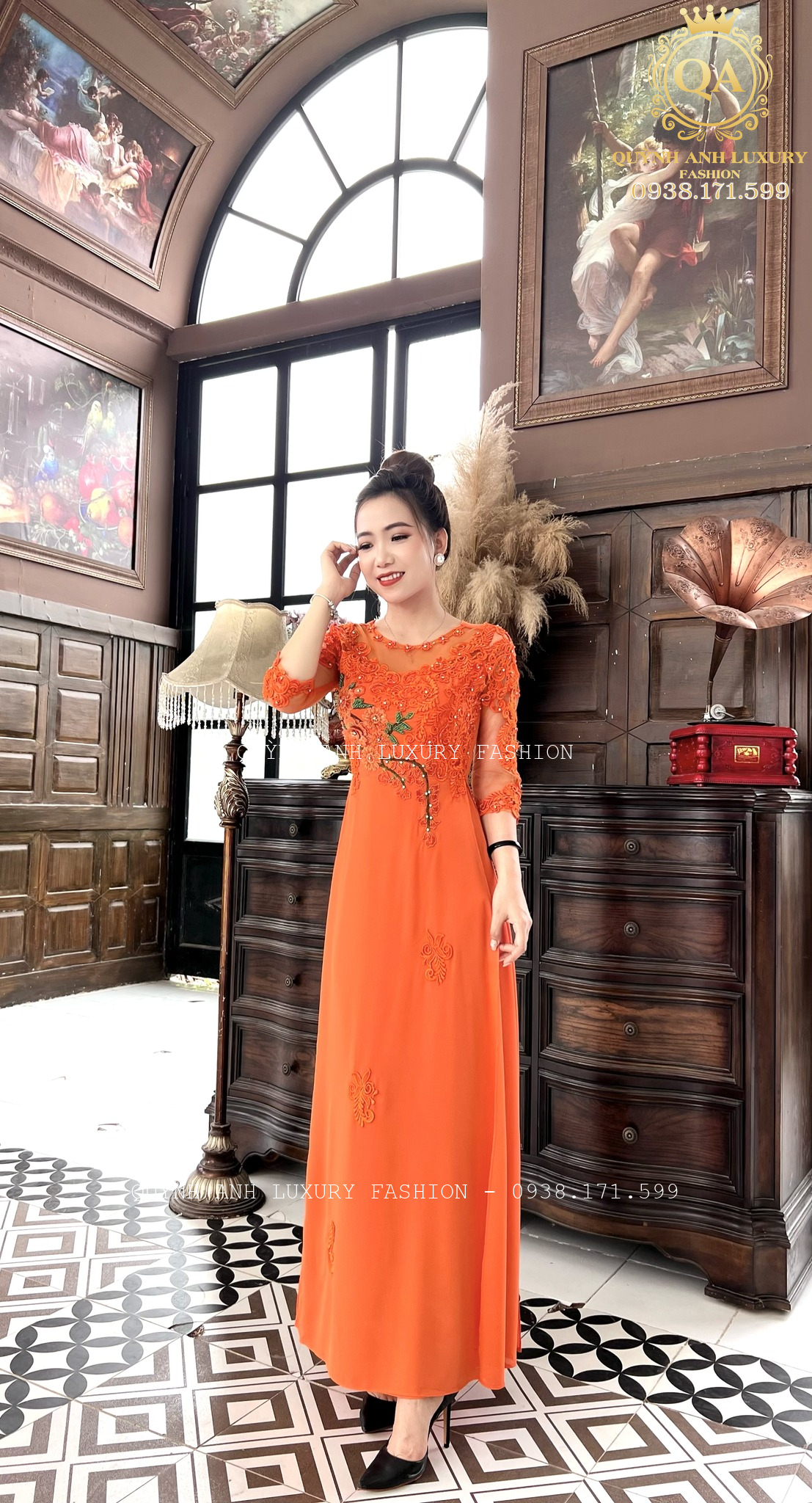 BST áo dài cổ tròn đặc biệt nhất của Quỳnh Anh Luxury Fashion