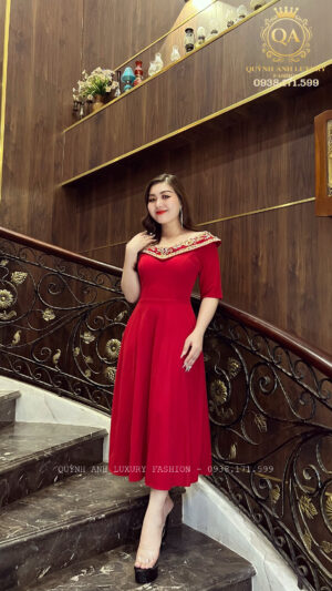Đầm Xòe Đỏ Cổ V Đính Đá Maris Dress