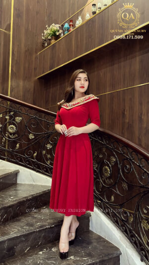 Đầm Xòe Đỏ Cổ V Đính Đá Maris Dress