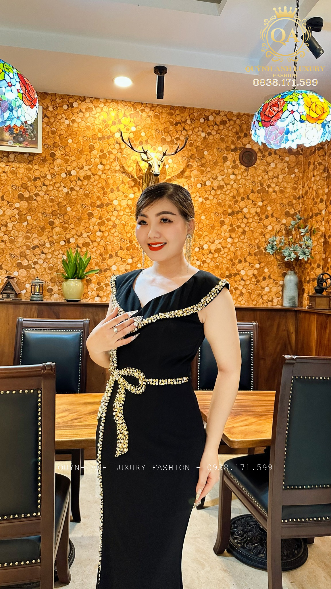 Đầm Dạ Hội Xẻ Tà Đen Kết Nơ Đá Trễ Vai Katy Dress