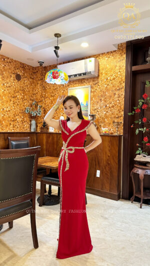 Đầm Dạ Hội Xẻ Tà Đỏ Kết Nơ Đá Trễ Vai Katy Dress