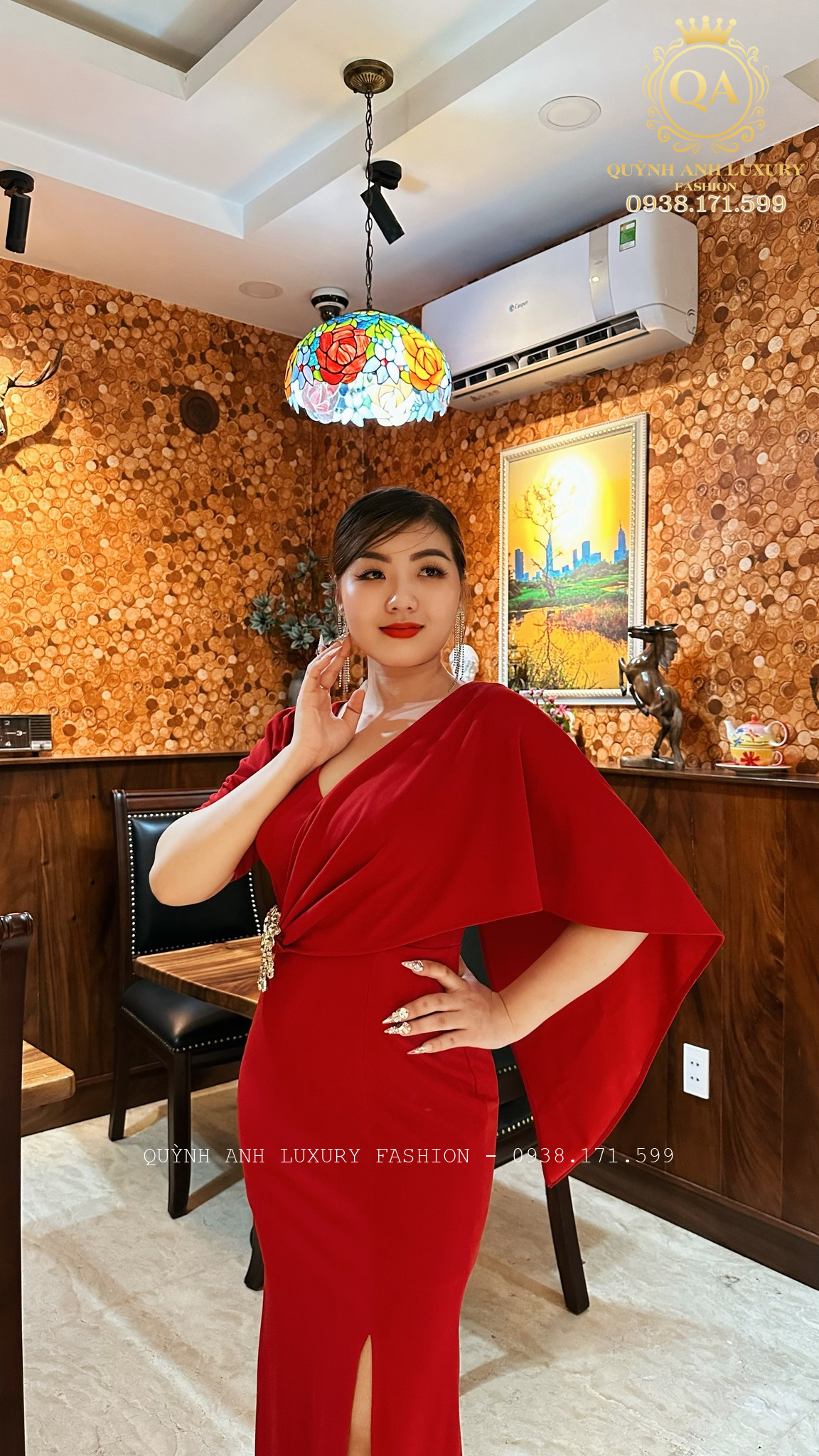 Đầm Đi Tiệc Đuôi Cá Xẻ Tà Đỏ Cổ V Vạt Chéo Layla Dress