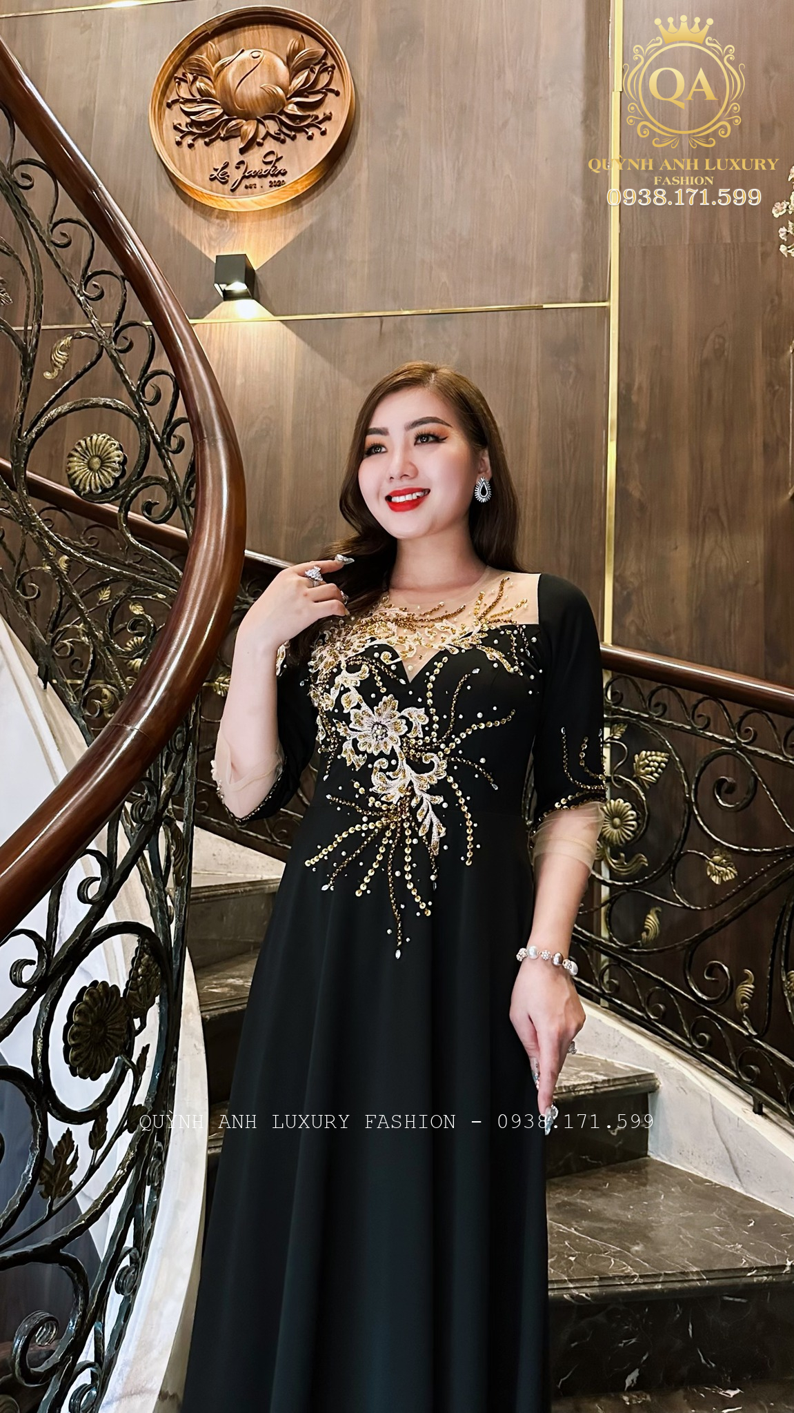 Đầm Xoè Dạ Hội Đen Kết Hoa Kelly Dress