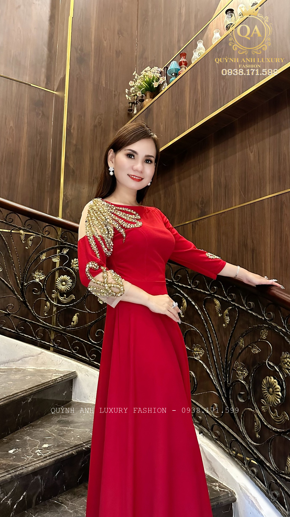 Đầm Xoè Dạ Hội Đỏ Đính Đá Vai Diva Dress