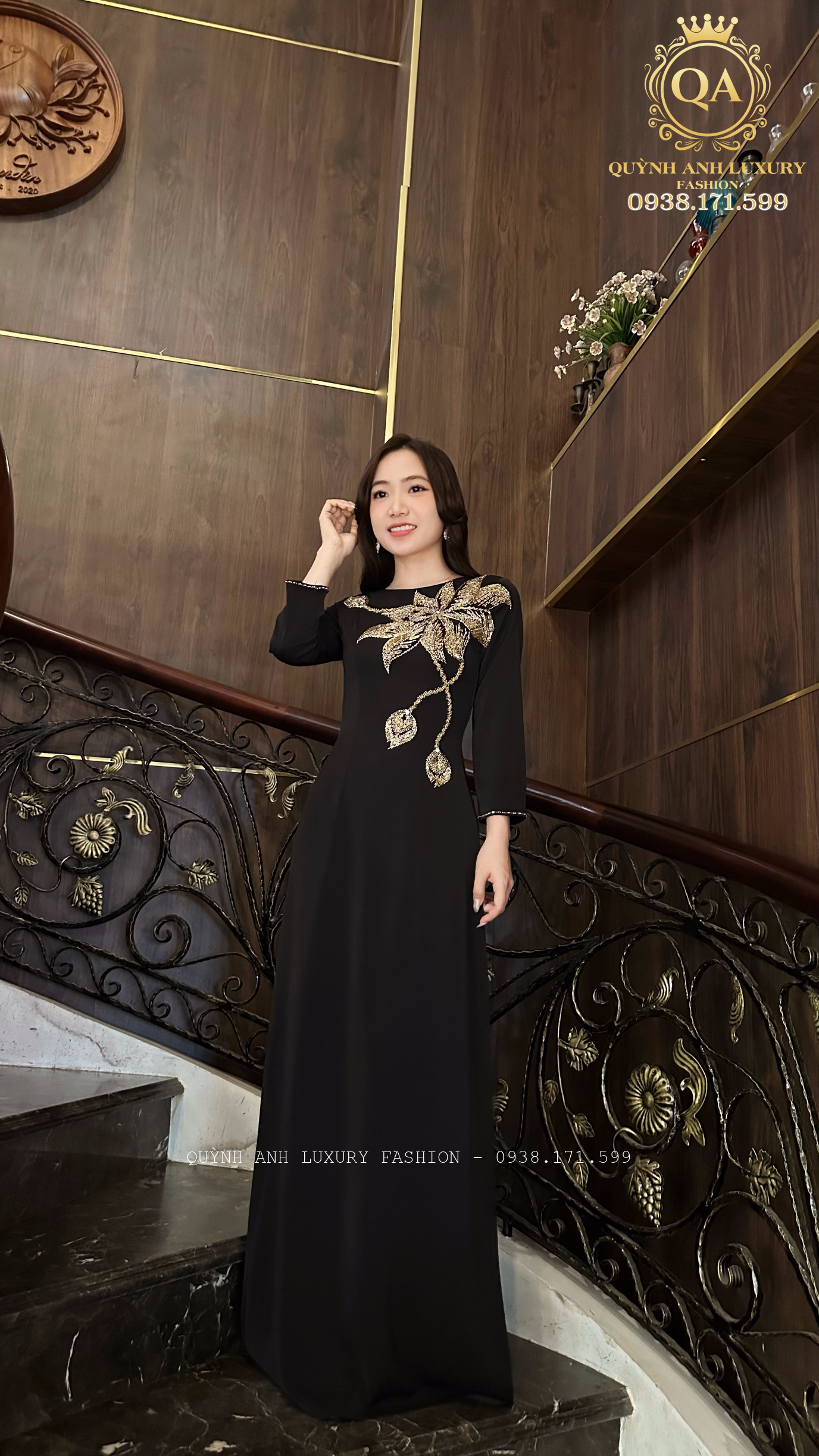 ao-dai-truyen-thong-dinh-da-pha-le-kieu-hoa-sen-mau-den-uri-dress-2