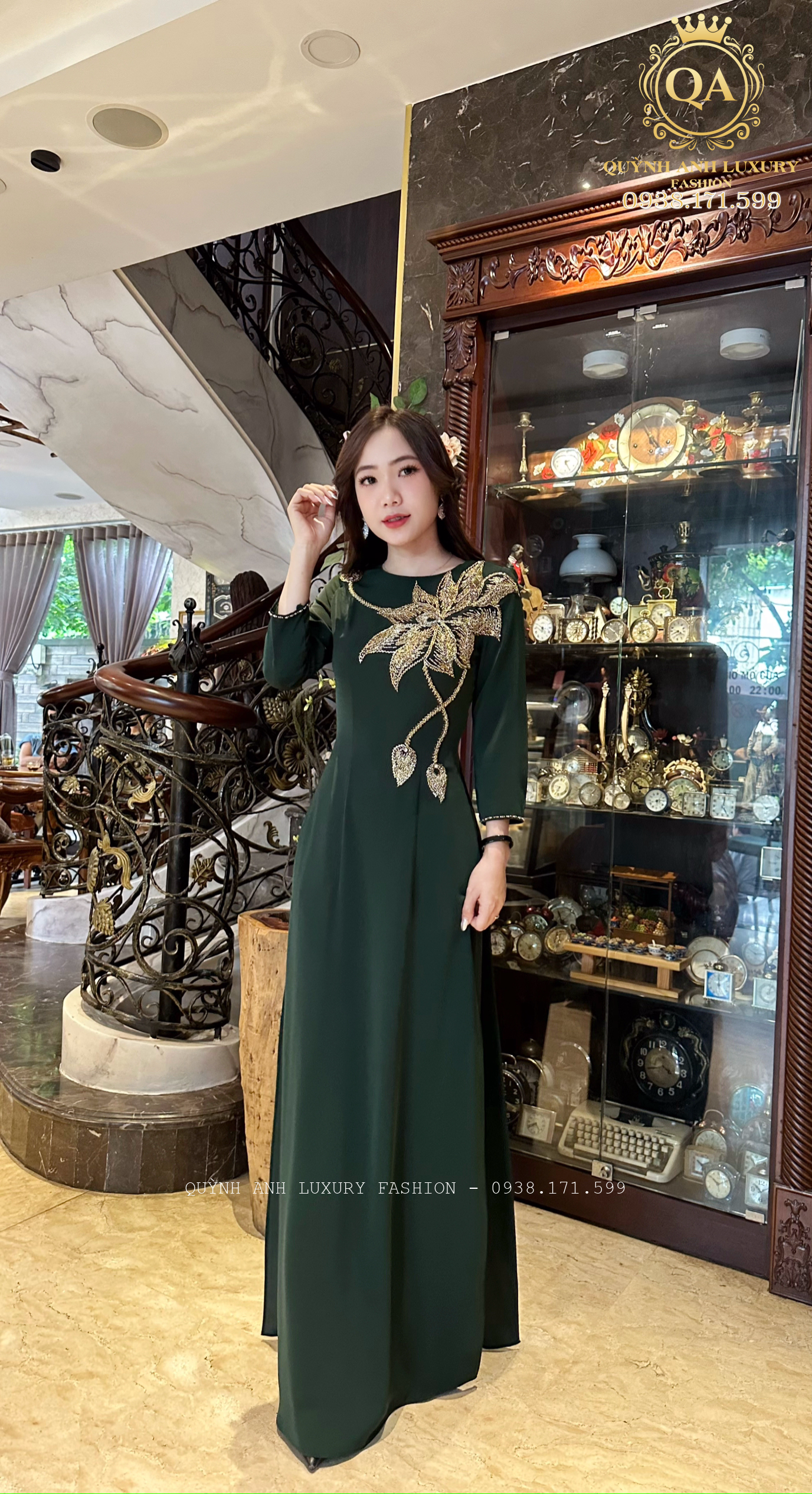 ao-dai-truyen-thong-dinh-da-pha-le-kieu-hoa-sen-mau-xanh-reu-uri-dress-3