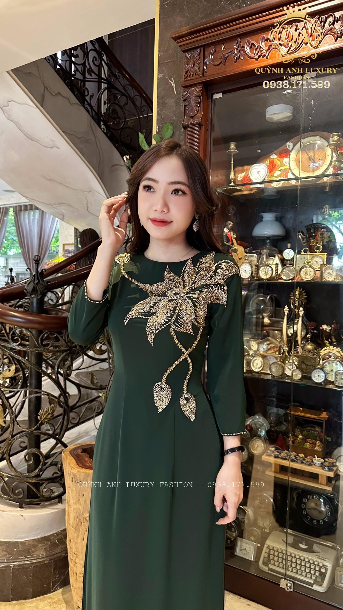 ao-dai-truyen-thong-dinh-da-pha-le-kieu-hoa-sen-mau-xanh-reu-uri-dress-7