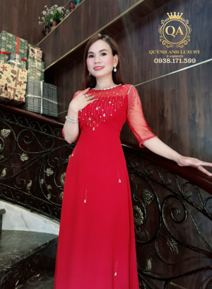 Áo Dài Đính Đá Pha Lê Màu Đỏ Sao Mai